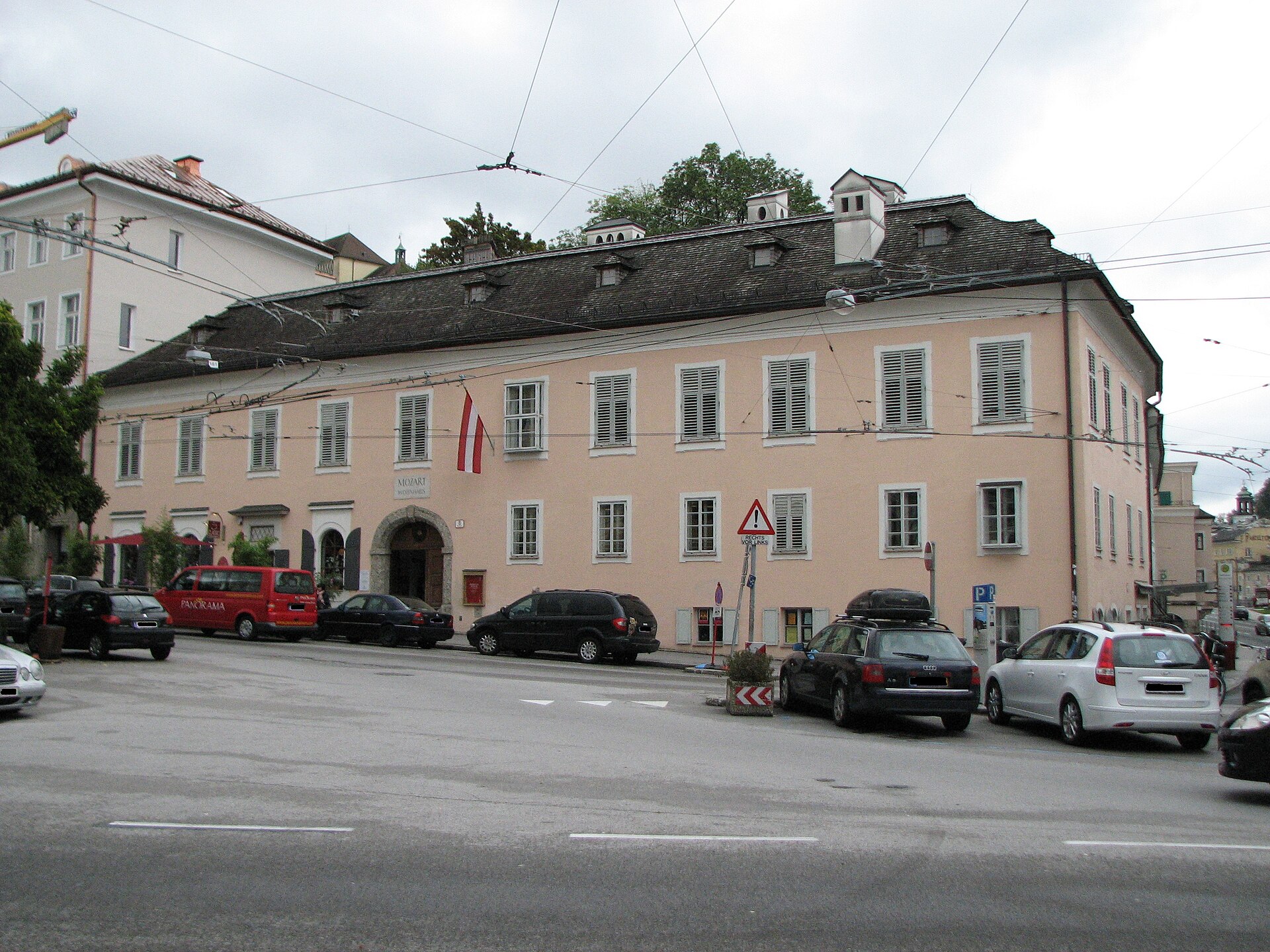 Fachada de la Residencia de Mozart en Makartplatz.